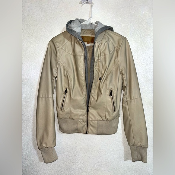 cream/beige faux leather jacket with grey hood S - Picture 6 of 6